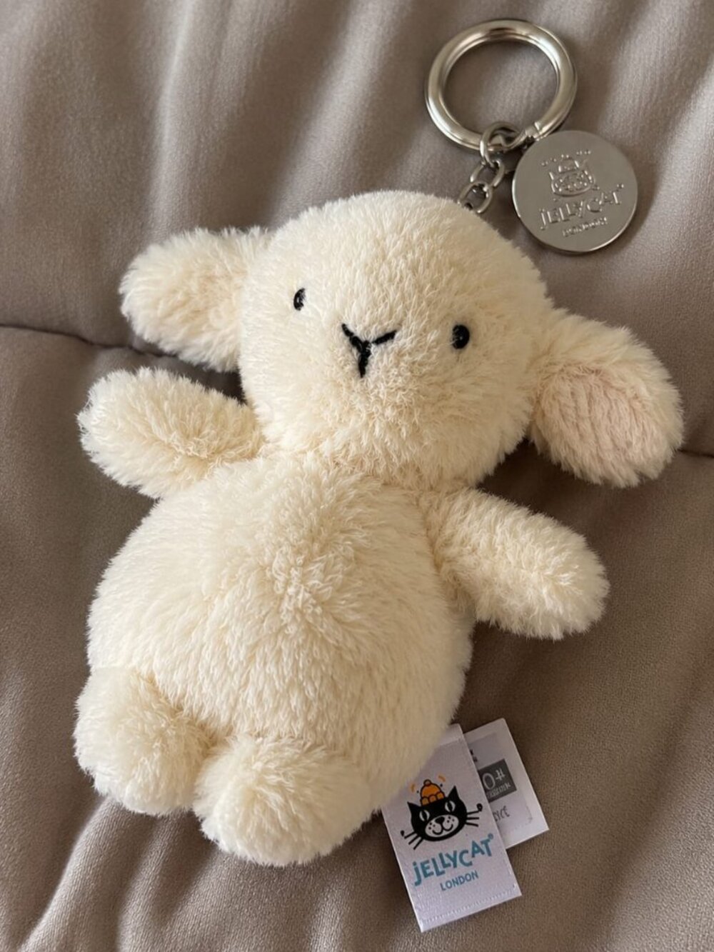 NWT Jellycat Little Lamb Bag Charm Plush Sheep Keychain Clip New - Picture 3 of 5